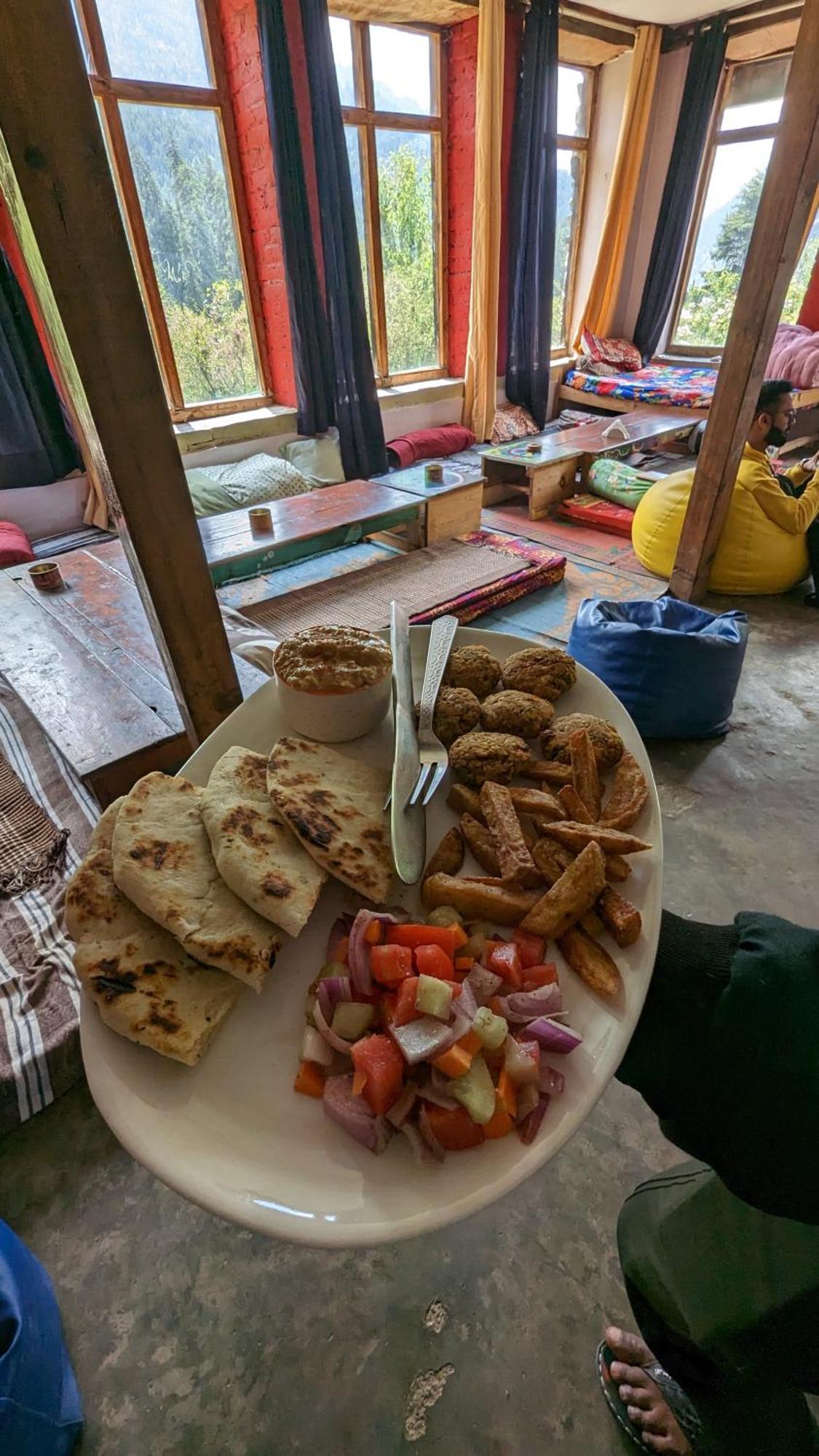 מלון Kalgha Holy Cow Cafe & Beds מראה חיצוני תמונה